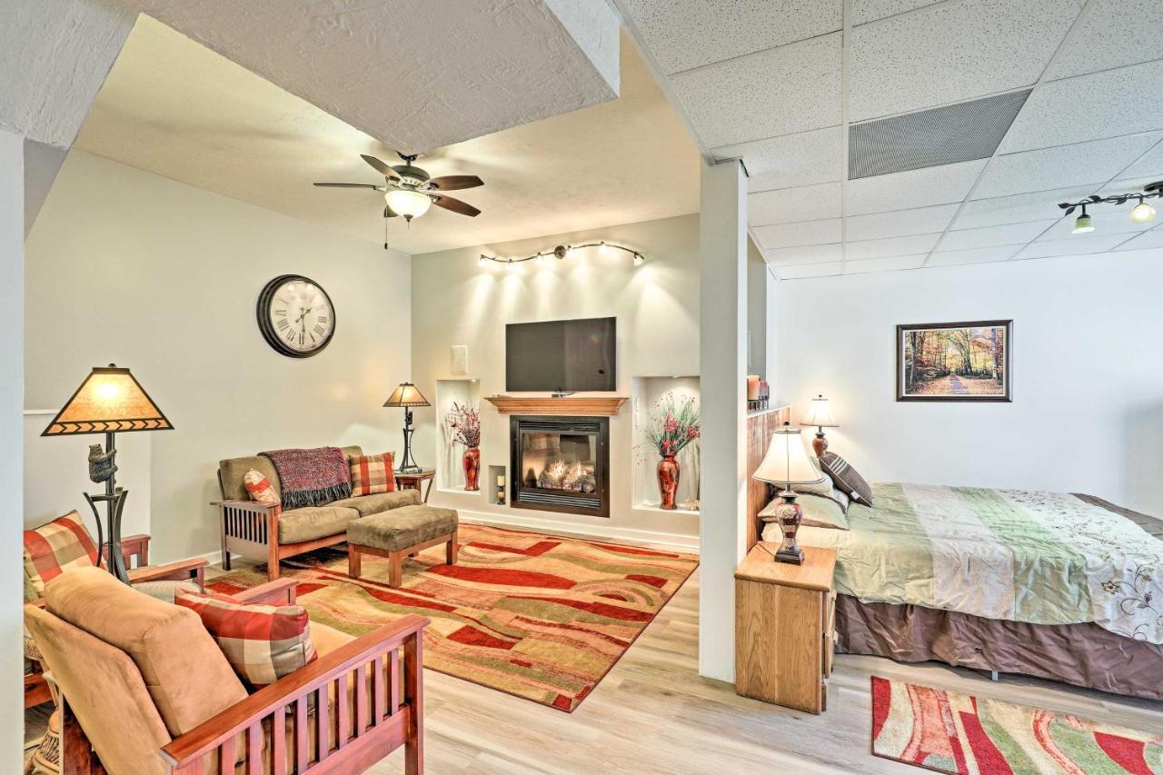 Asheville Mountain Getaway With Patio And Koi Pond! Εξωτερικό φωτογραφία