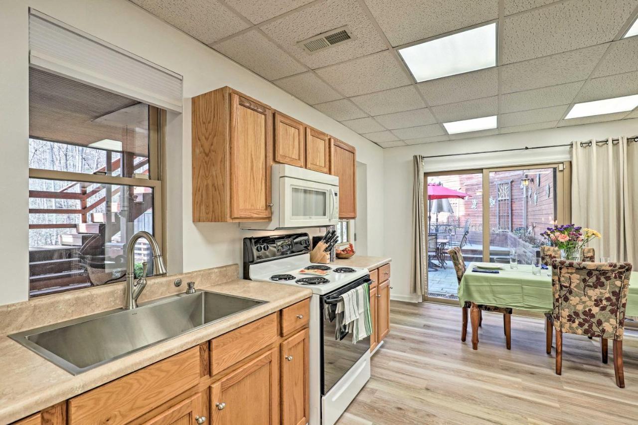 Asheville Mountain Getaway With Patio And Koi Pond! Εξωτερικό φωτογραφία