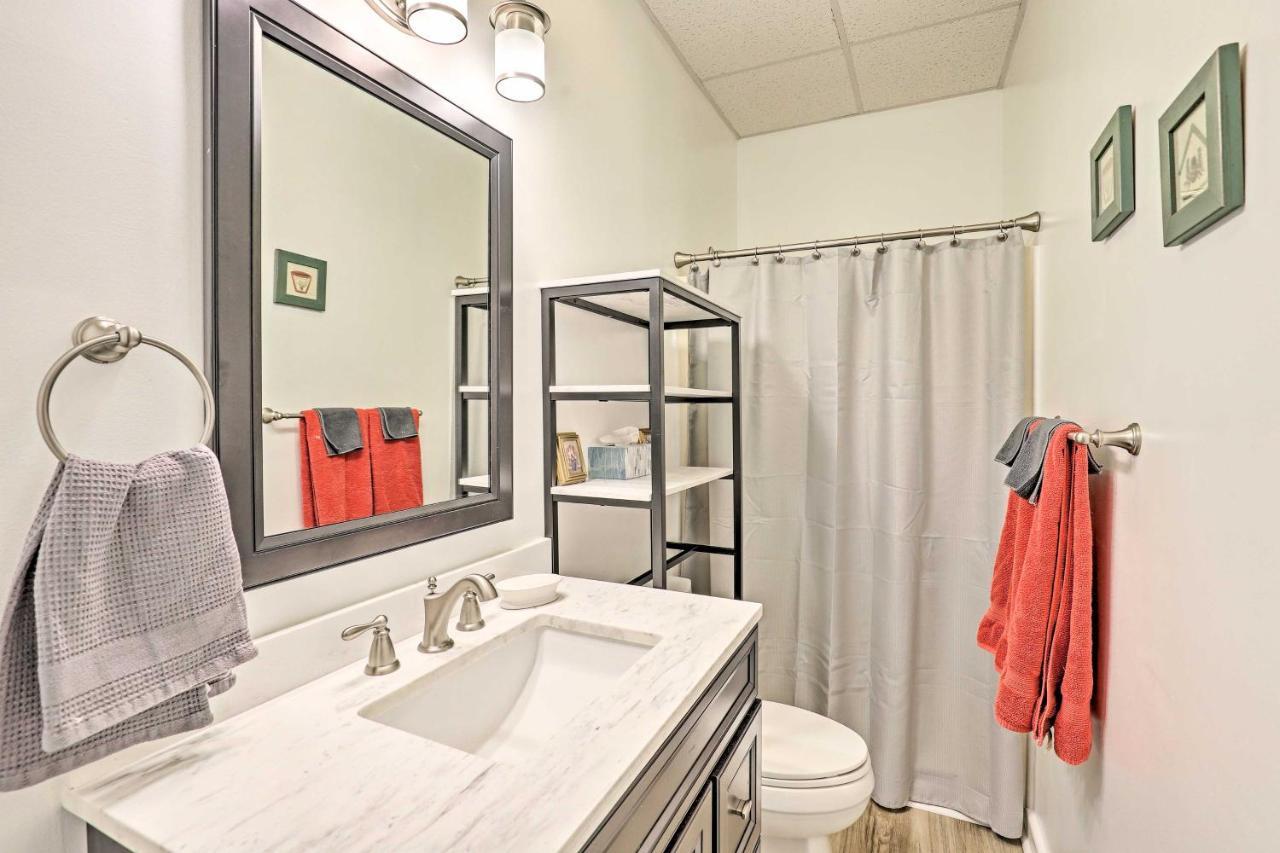 Asheville Mountain Getaway With Patio And Koi Pond! Εξωτερικό φωτογραφία