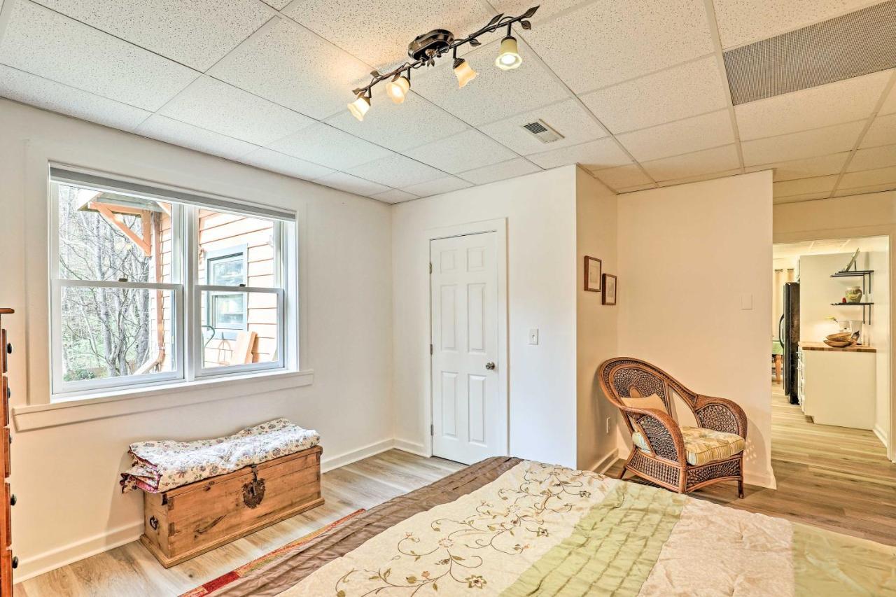 Asheville Mountain Getaway With Patio And Koi Pond! Εξωτερικό φωτογραφία